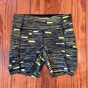 Lululemon Speed Track Short Seawheeze 2016 Blacked Out Black/Yellow Size 6
